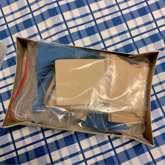 House of Miniatures Chippendale Wing Chair - Picture 3 of 3